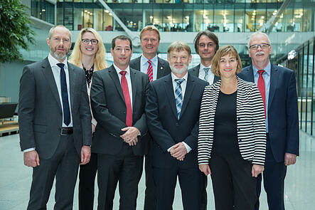 The winner and finalists for this year’s innovation prize held a round-table discussion with Axians Infoma and the Hochschule Harz (Harz University of Applied Sciences).